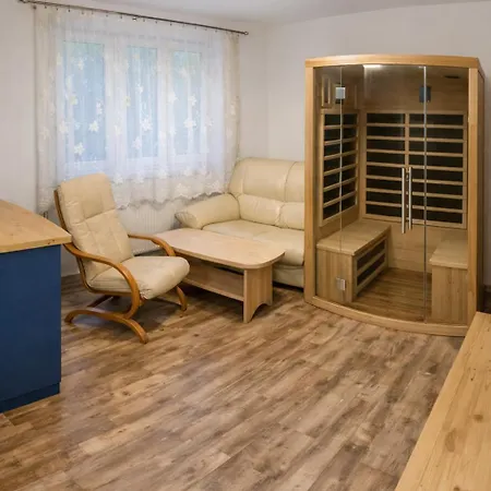 Prizemni Utulny S Vlastni Saunou A Bazenem Nýdek